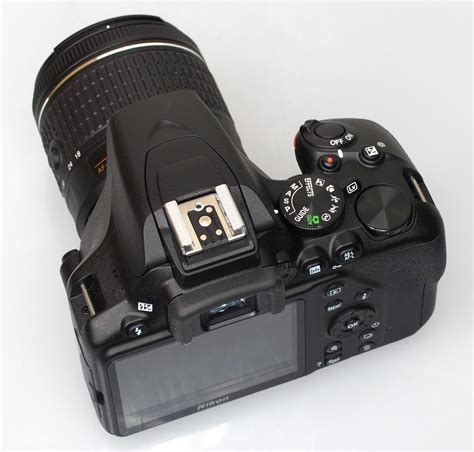 Nikon D3500 .